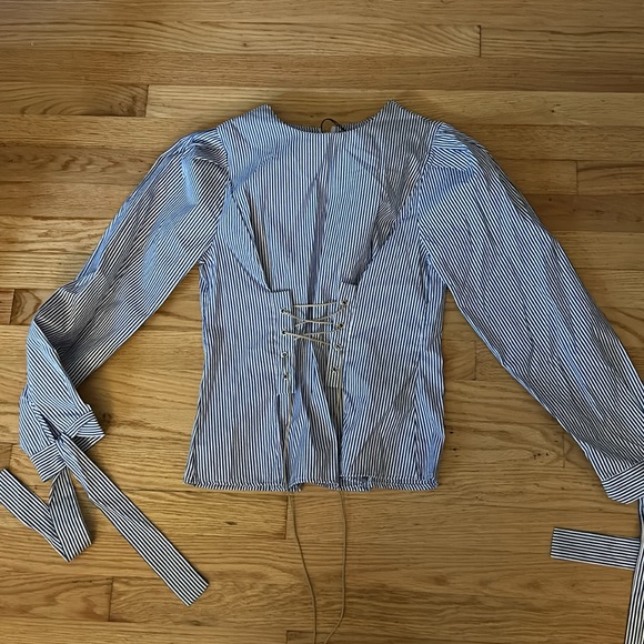 Romeo Juliet Couture Medium Top! - Picture 4 of 4